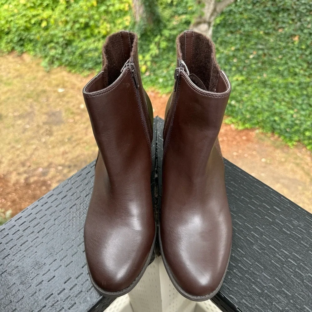 Kelly & Katie Women’s Jadona Block Heel Booties in Brown Size 10‎